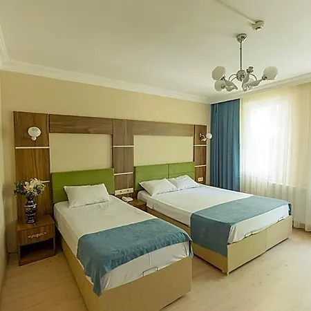 De Maree Otel 3*